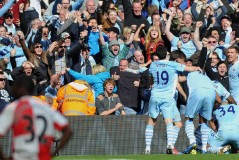 利物浦18岁新星首秀重伤，膝盖扭伤赛季前景堪忧